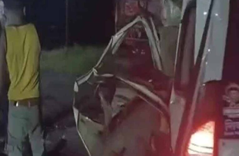 नागपुर-बैतूल हाईवे पर भीषण हादसा, ट्रक में घुसी कार; 3 की मौत, 6 नागपुर रेफर