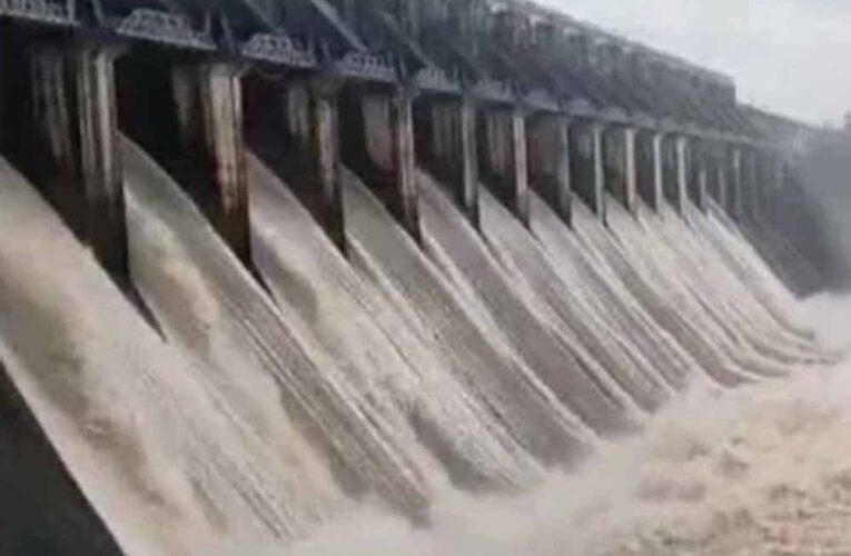 Jabalpur में उफान पर नर्मदा, बरगी बांध के 13 गेट खोले गए
