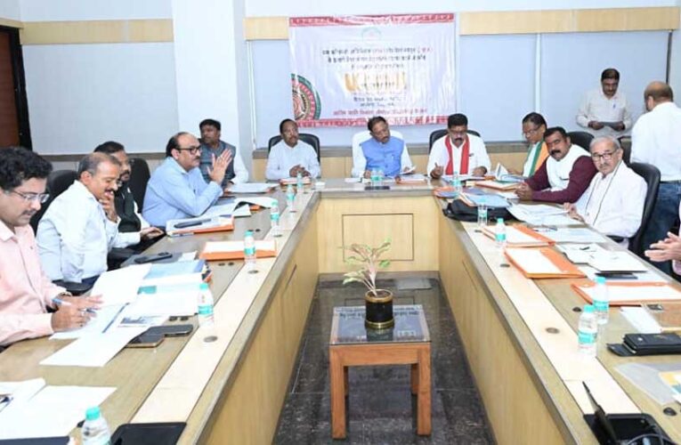 मुख्यमंत्री  विष्णु देव साय की अध्यक्षता में वन अधिकार अधिनियम (FRA) एवं पेसा कानून (PESA) के प्रभावी क्रियान्वयन हेतु गठित टास्क फोर्स की पहली बैठक संपन्न