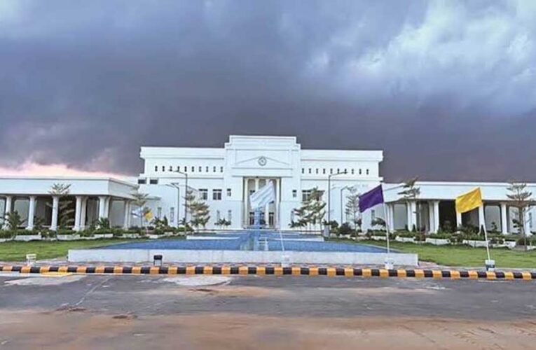 नया रायपुर स्थित मुख्यमंत्री निवास में सजेगा छत्तीसगढ़ की लोक संस्कृति का रंग: हरेली तिहार पर होगा विशेष आयोजन