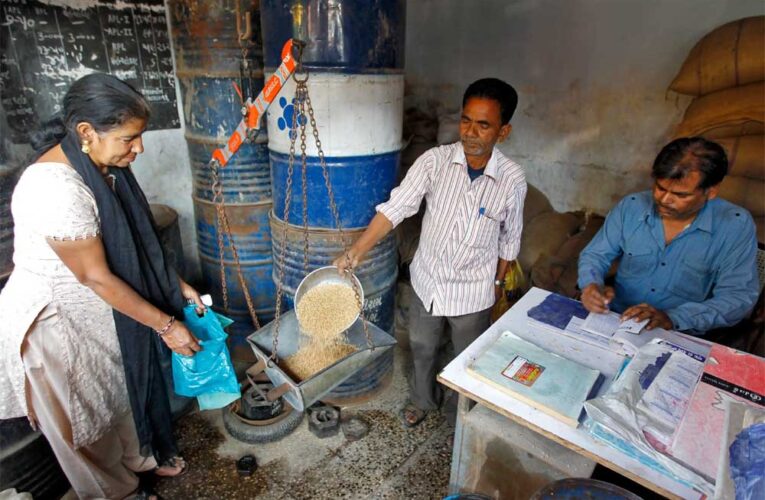 पोषण की नई ताकत बना यूपी का टेक होम राशन, बच्चों की सेहत से महिलाओं की आत्मनिर्भरता तक दिखा असर