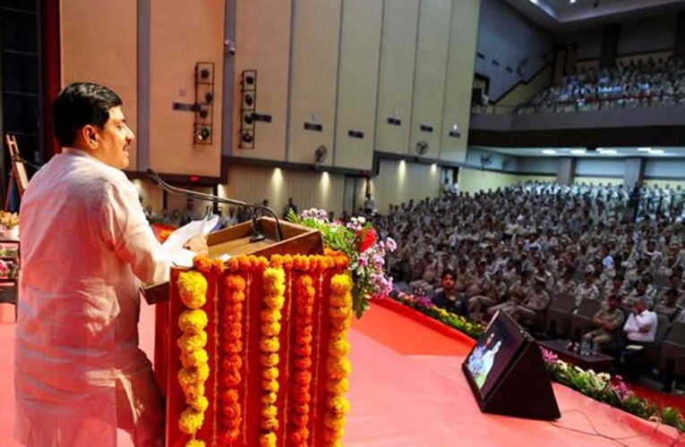 पुलिस बल और जवानों का मनोबल दोनों बढ़ाना हमारी प्राथमिकता : मुख्यमंत्री डॉ. यादव