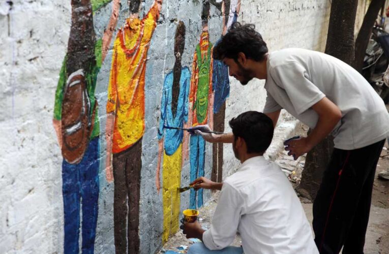 ‘रंग दे बसंती’ से युवाओं ने दिखाया उत्तर प्रदेश का बदलाव