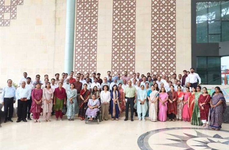 नवीन श्रम संहिताओं से नियोक्ता और कर्मचारियों के अधिकारों एवं संबंधों को मिलेगा बेहतर आधार : सचिव श्रम  राजेन्द्रन
