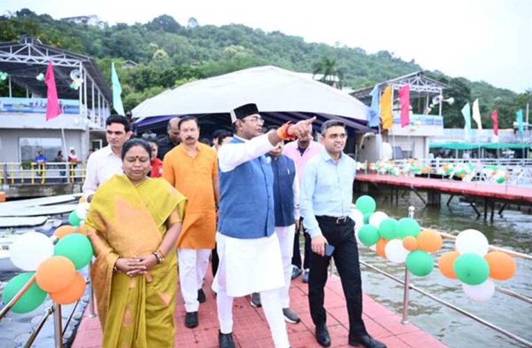 तिरंगे की छटा से अद्भुत नजर आएगा बड़ा तालाब, सैकड़ो नावों से निकलेगी नौका तिरंगा यात्रा
