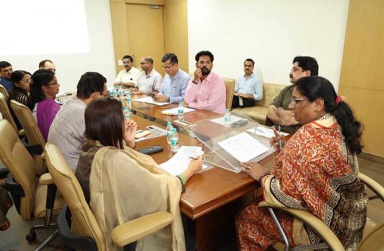 योजनाओं के क्रियान्वयन में लापरवाही बर्दाश्त नहीं, धरातल पर दिखना चाहिए असर : मंत्री  भूरिया