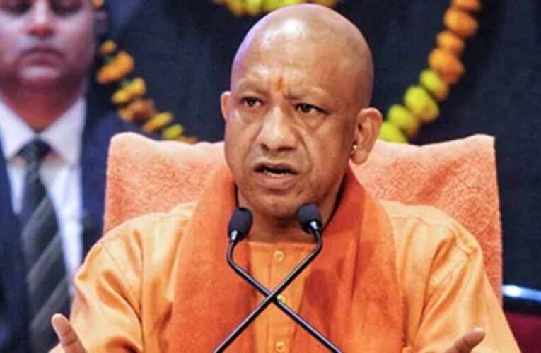 बाबा विश्वनाथ के दरबार पहुंचे जापानी गवर्नर, बोले- ग्रीन हाइड्रोजन से यूपी-जापान संबंध होंगे मजबूत