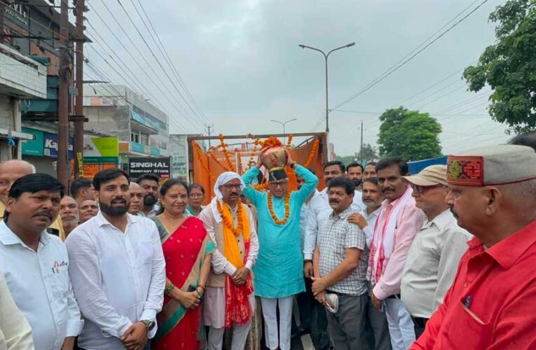 गुरु रविदास महाराज के 650वें जयंती वर्ष पर निकली भव्य कलश यात्रा, समरसता और सामाजिक एकता का दिया संदेश