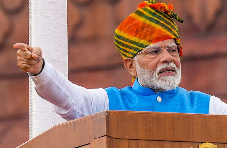 15 अगस्त पर क्यों नहीं गाया जाता था पूरा ‘वंदे मातरम’? अब नए कानून से बदलेगा नियम, जानें विवाद की जड़