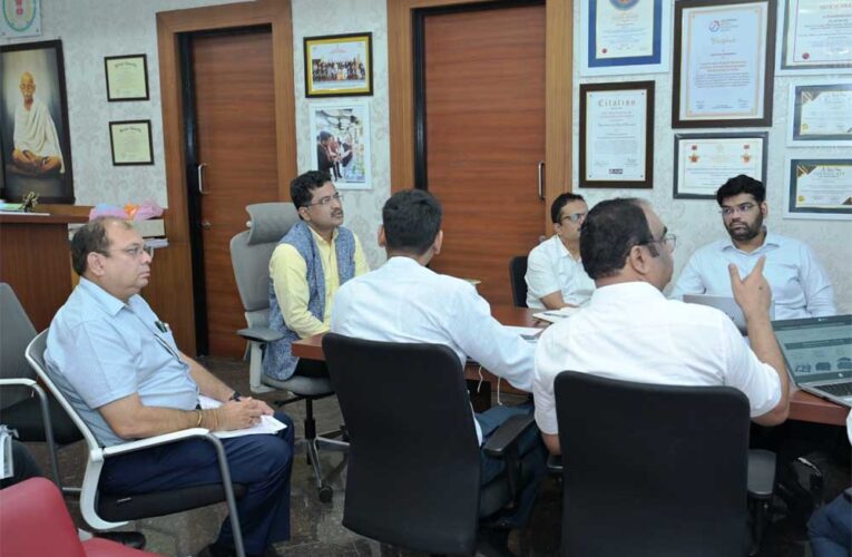 नगरीय प्रशासन विभाग के प्रमुख सचिव श्री सोनमणि बोरा ने ई-बस योजना, पीएम आवास और वेस्ट-टू-एनर्जी परियोजना की समीक्षा की