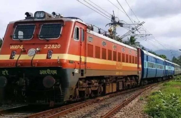 AC कोच भी नहीं सुरक्षित! रायपुर आ रही छात्रा की सोने की चेन चोरी, 29 दिनों में 14 केस