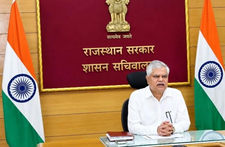 राज्य निर्वाचन आयोग के मुख्य निर्वाचन आयुक्त राजेश्वर सिंह के नाम से फेसबुक पर बनाई गई फर्जी प्रोफाइल