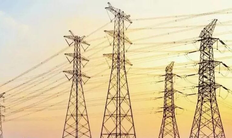 यूपी में बिजली व्यवस्था में बड़ा सुधार, वितरण हानि 20.63% से घटकर 13.04% पर पहुंची