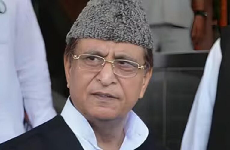 आजम खान को फिर झटका, हज कमेटी की जमीन बेचने के मामले में विजिलेंस ने दर्ज की FIR