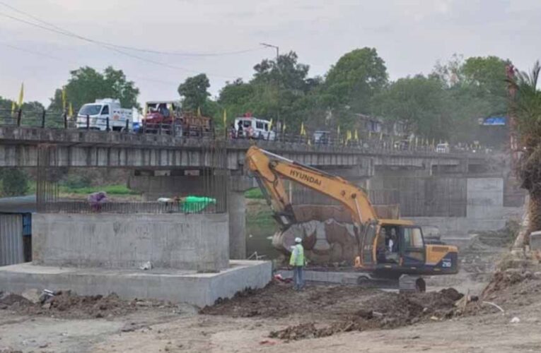 सिंहस्थ से पहले उज्जैन में घटिया निर्माण पर सांसद सख्त, गडकरी से की कड़ी कार्रवाई की मांग