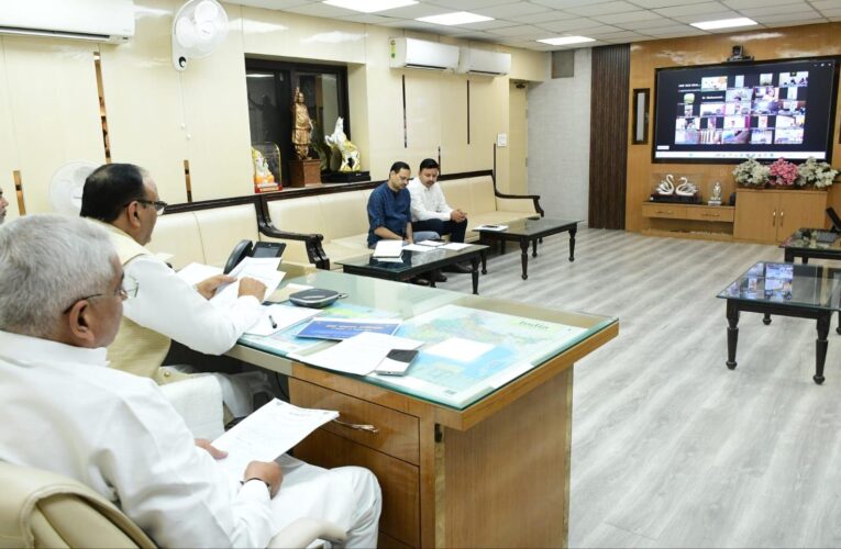 स्वास्थ्य विभाग की ऑनलाइन बैठक में डिप्टी सीएम ब्रजेश पाठक ने चिकित्साधिकारियों को दिए निर्देश