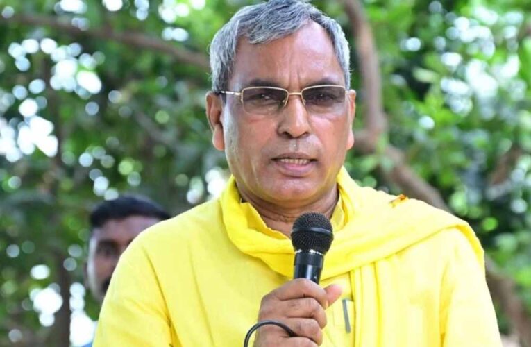 अखिलेश ने शिवपाल से छीनी लोहिया ट्रस्ट की कमान, राजभर बोले- भरोसा नहीं; मंत्री नरेंद्र कश्यप ने भी उठाए सवाल