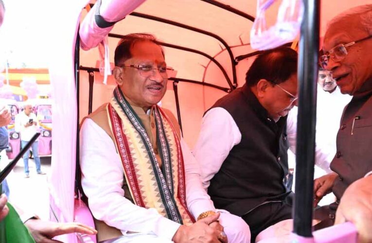 विश्वकर्मा जयंती पर राज्य स्तरीय श्रमिक महासम्मेलन में मुख्यमंत्री ने श्रमिक हित में की तीन महत्वपूर्ण घोषणाएं