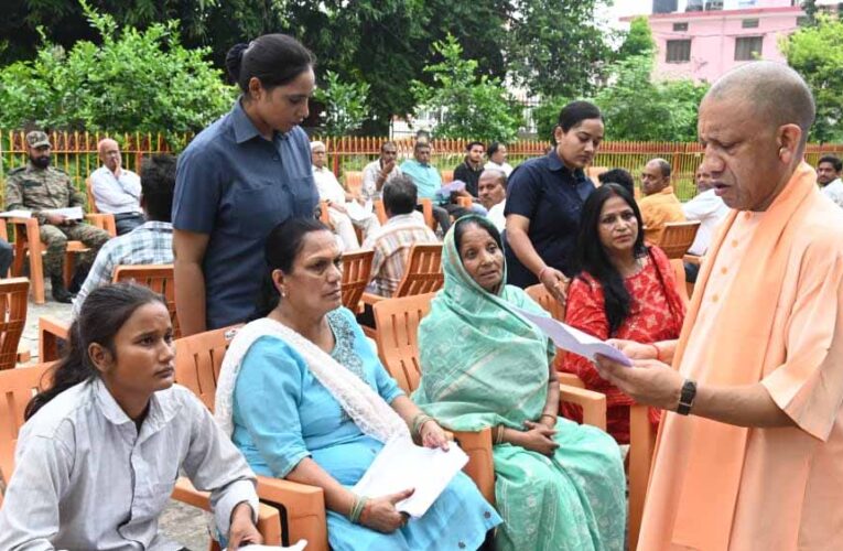 हर जरूरतमंद का आयुष्मान कार्ड बनाया जाए: सीएम योगी