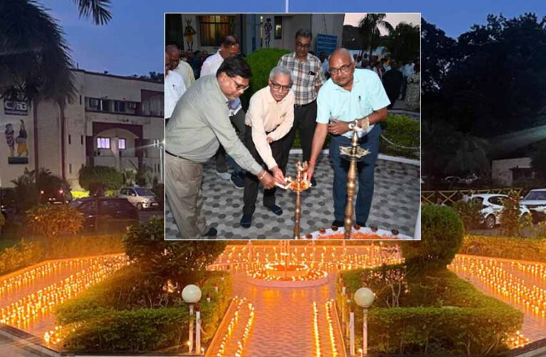 पॉवर कंपनी में प्रबंध निदेशकों ने जलाया  सेवा संकल्प का दीया‘