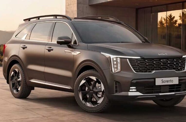 Kia Sorento भारत में लॉन्च, ₹27.99 लाख से शुरू कीमत; दमदार हाइब्रिड इंजन के साथ उतरी SUV
