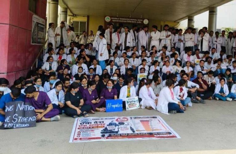 इंदौर में ‘वन नेशन-वन स्टाइपेंड’ पर आर-पार, MY अस्पताल में जूनियर डॉक्टरों की हड़ताल से सेवाएं प्रभावित