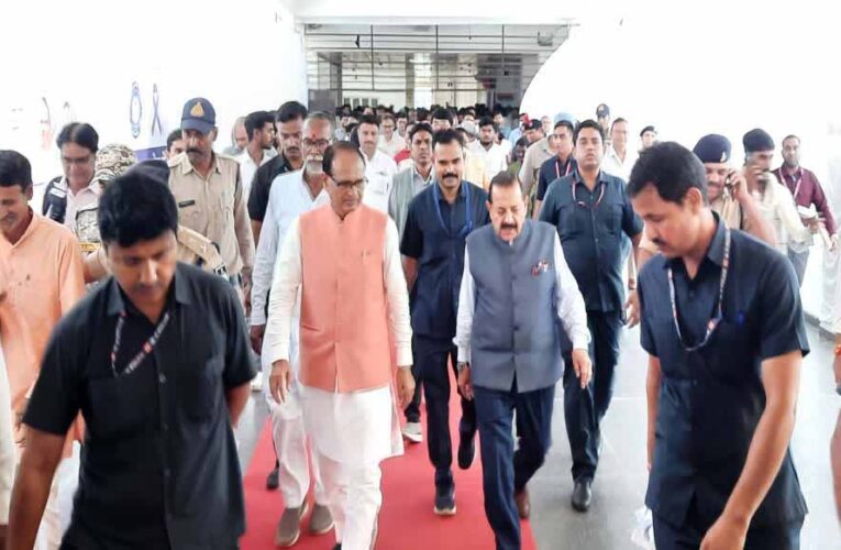 कैंसर को लेकर केंद्रीय मंत्री जितेंद्र सिंह की बड़ी चेतावनी, 2030 तक हर साल 20 लाख मरीज मिलने का अनुमान