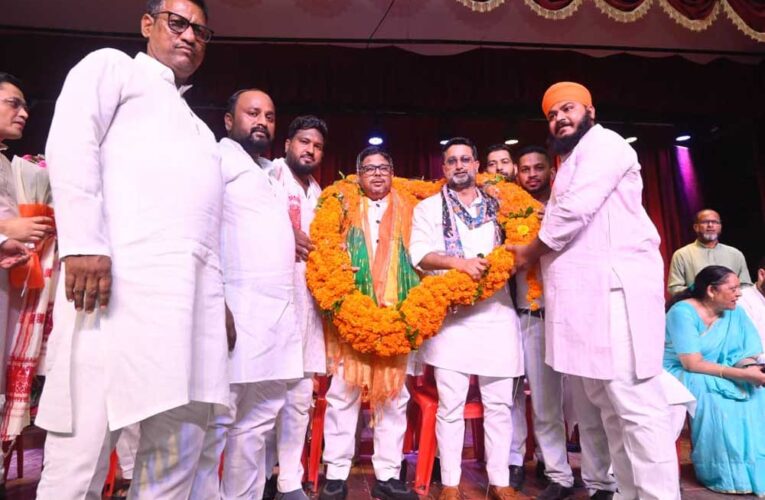 राजधानी लखनऊ में दानिश आजाद अंसारी ने दिया समाजवादी पार्टी को जवाब, कुंवर बासित अली के स्वागत में उमड़ा जनसैलाब