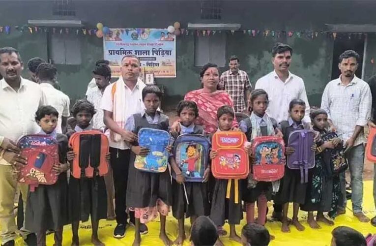 नक्सलमुक्त बस्तियों में गूंजी स्कूल की घंटी, छत्तीसगढ़ में शिक्षा ने ली नई उड़ान