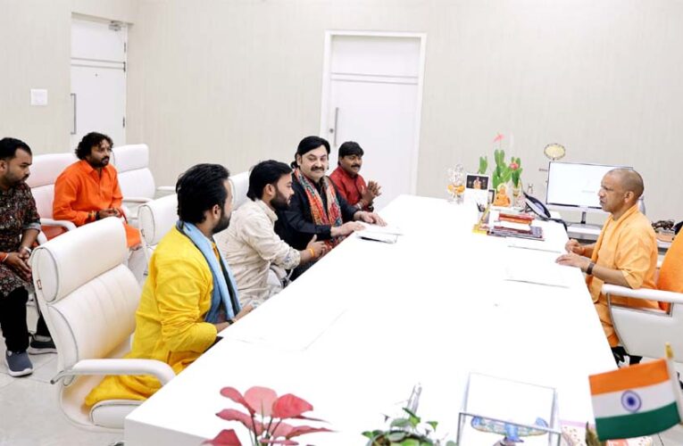 सेवा संकल्प अभियान में सभी जनप्रतिनिधि सक्रिय सहभागिता करें, अपने क्षेत्रों में मिलकर कार्यक्रमों को जनभागीदारी का स्वरूप दें: मुख्यमंत्री योगी