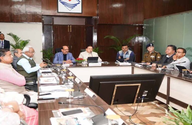 मुख्यमंत्री धामी के नेतृत्व में कुंभ की तैयारियों में तेजी, संतों और धार्मिक संस्थाओं के लिए भूमि आवंटन शुरू