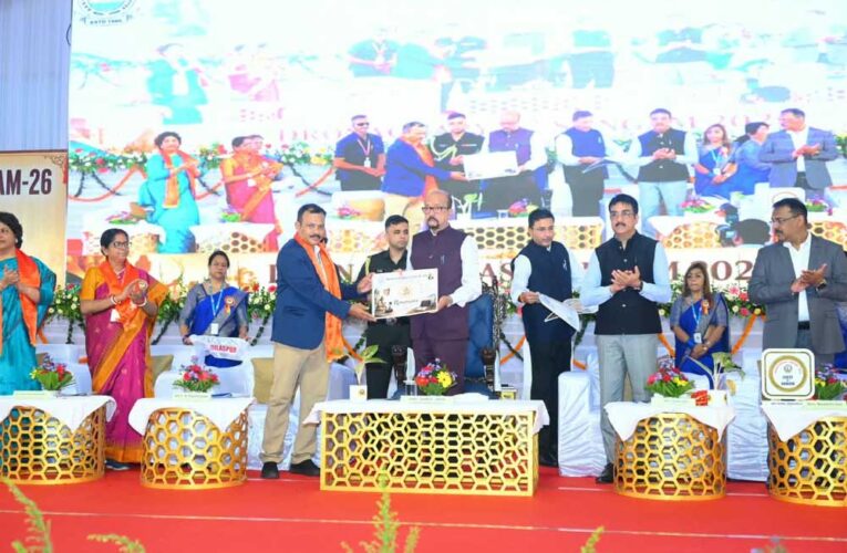 राज्यपाल  रमेन डेका ‘द्रोणाचार्य संगम-2026’ में हुए शामिल, कहा-समय का सदुपयोग और परिश्रम ही सफलता की कुंजी